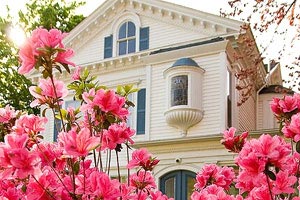 NBA洛杉矶双雄再战，湖人力克快船